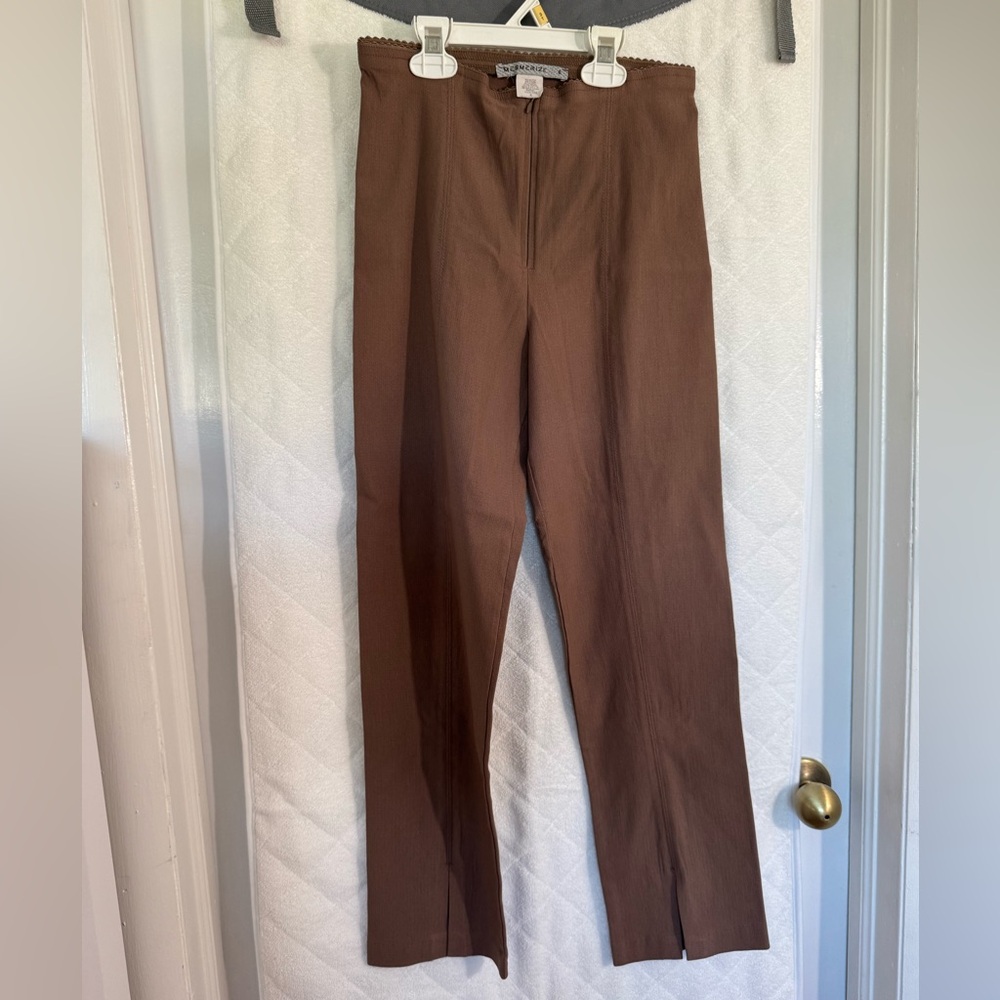 Mesmerize Brown pants